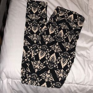 LulaRoe Leggings brand new